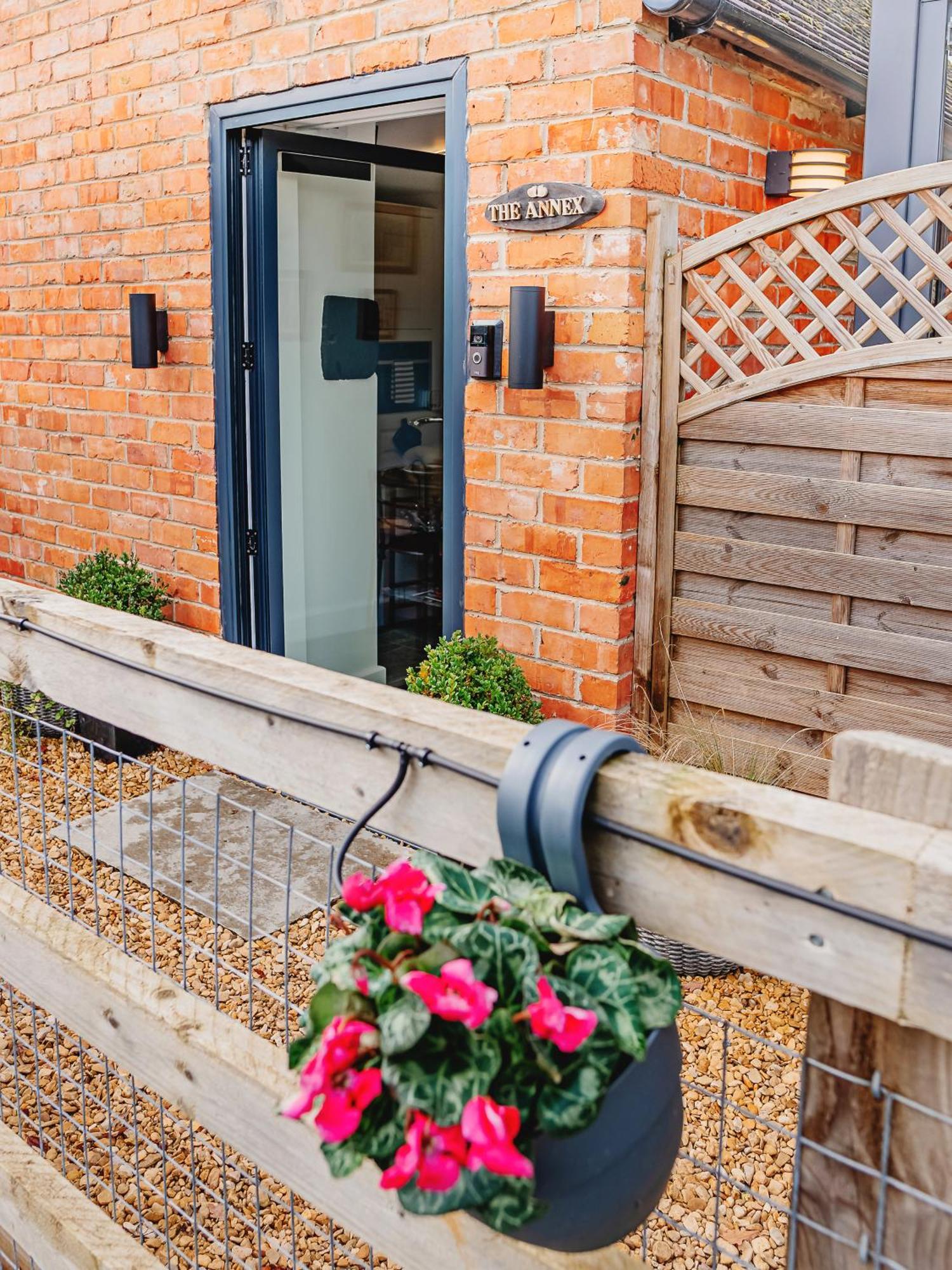 Cottage With Hot Tub - Near Cheltenham And Tewkesbury Bagian luar foto